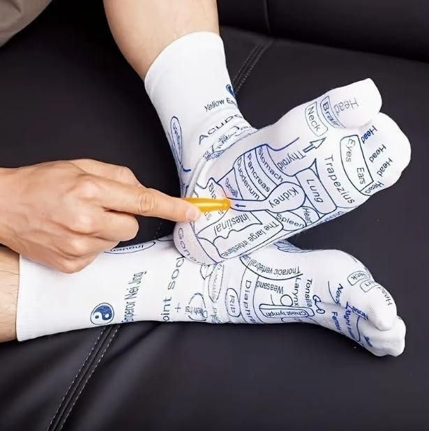 Finaxo Modern Acupressure Reflexology Socks With Massage Stick For Women And Men, Printed Reflexology Chart of Both Sole, Physiotherapy Socks With Massage Tools Foot Acupressure Point Socks